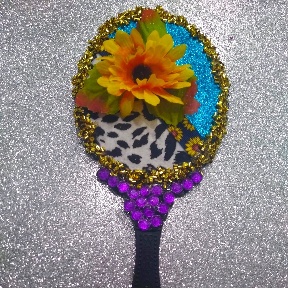 Hand mirror